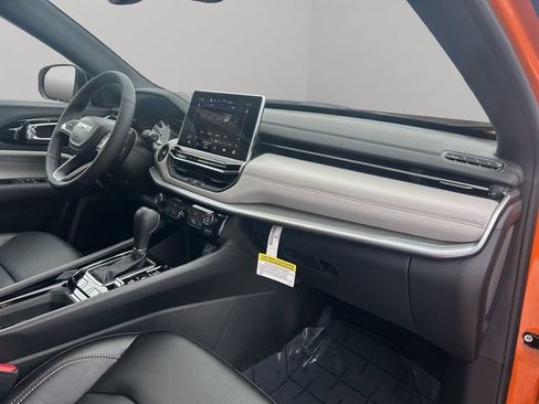 New 2026 Jeep Compass Limited AWD/4WD image 26