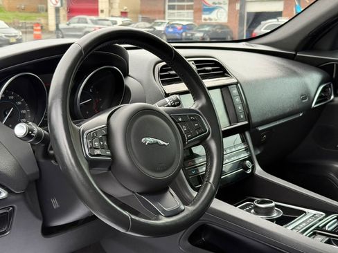 Used 2018 Jaguar F-PACE Premium AWD/4WD image 23