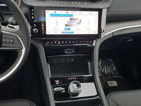 New 2026 Jeep Grand Cherokee L Limited AWD/4WD image 16