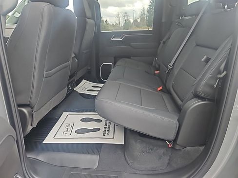 New 2026 GMC Sierra 2500 SLE w/ Preferred Package image 18