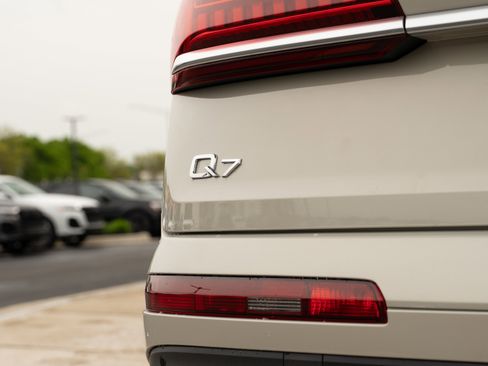 Certified 2023 Audi Q7 2.0T Premium w/ Convenience Package AWD/4WD image 31