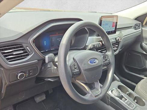 Used 2025 Ford Escape Active image 10
