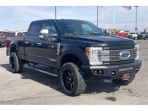 Used 2017 Ford F350 Platinum w/ Platinum Ultimate Package AWD/4WD image 2