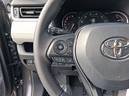 Used 2025 Toyota RAV4 XLE Premium FWD image 18