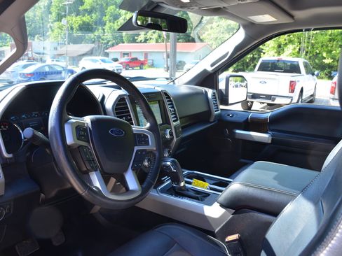 Used 2016 Ford F150 Lariat w/ Equipment Group 502A Luxury AWD/4WD image 33