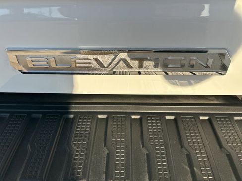 Used 2022 GMC Sierra 1500 Elevation image 27