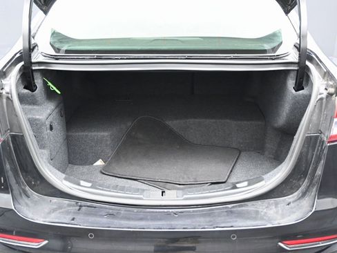 Used 2020 Ford Fusion SE image 15