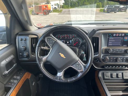 Used 2019 Chevrolet Silverado 3500 High Country w/ Duramax Plus Package AWD/4WD image 16