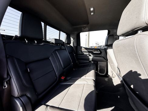 Certified 2023 GMC Sierra 1500 Elevation w/ Elevation Premium Package image 16