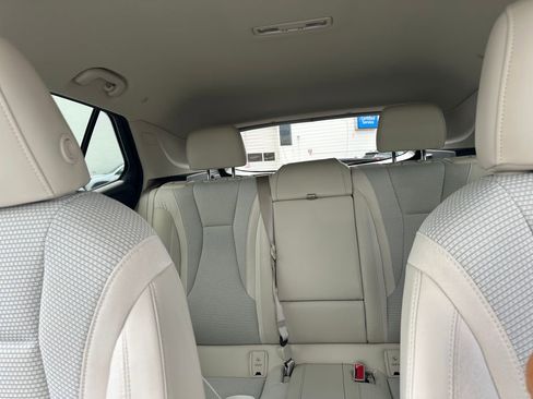 Used 2023 Buick Envision Preferred AWD/4WD image 41