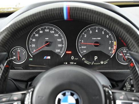 Used 2018 BMW M3 RWD image 33