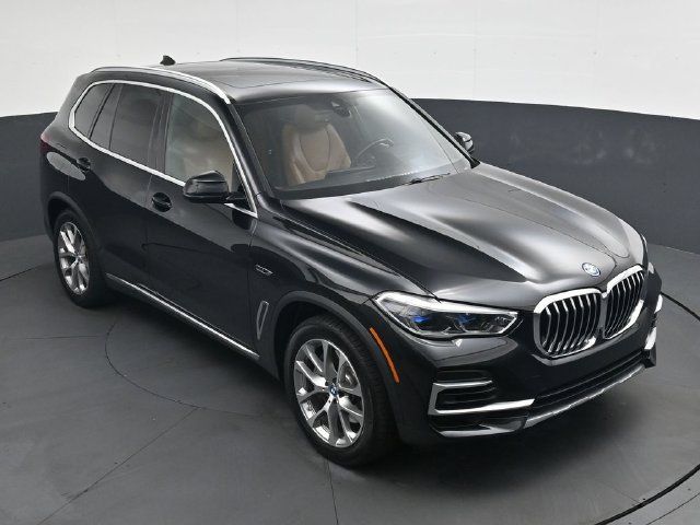 Used 2022 BMW X5 xDrive45e w/ Executive Package AWD/4WD image 29