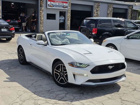 Used 2020 Ford Mustang Premium RWD image 14