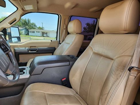 Used 2013 Ford F250 Lariat w/ FX4 Off Road Pkg AWD/4WD image 8