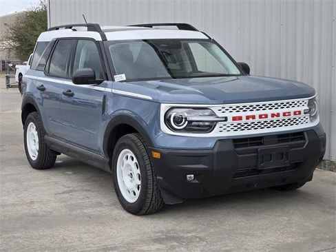 New 2025 Ford Bronco Sport Heritage w/ Convenience Package image 2