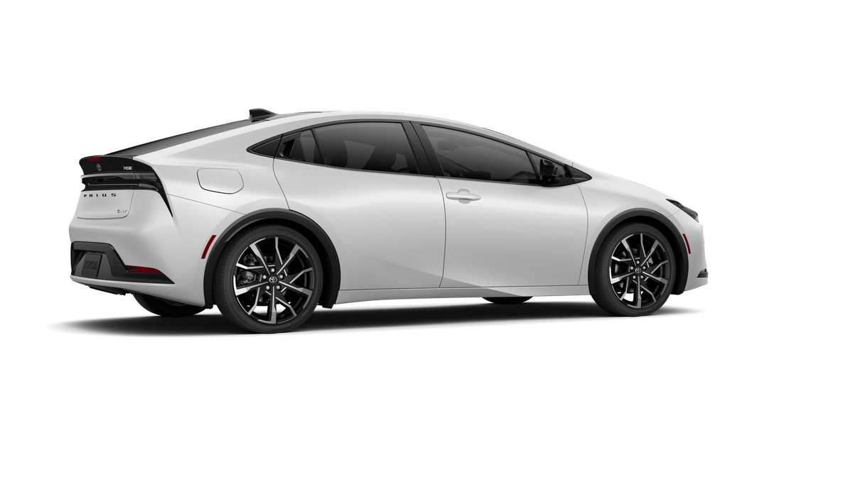 New 2027 Toyota Prius Plug-In Hybrid FWD image 13