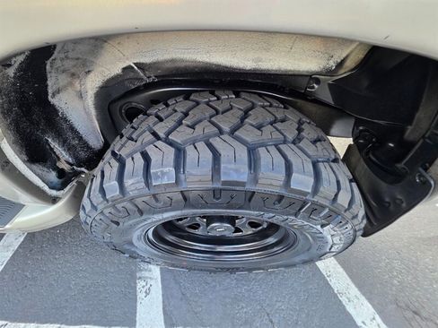 Used 2001 Toyota Sequoia SR5 image 55