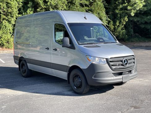 New 2025 Mercedes-Benz Sprinter 2500 image 4