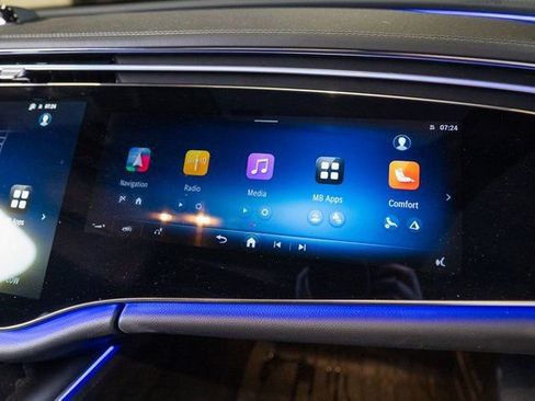 Certified 2026 Mercedes-Benz E 53 AMG e 4MATIC Sedan image 34