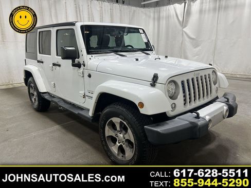 Used 2017 Jeep Wrangler Unlimited Sahara w/ Dual Top Group AWD/4WD image 1