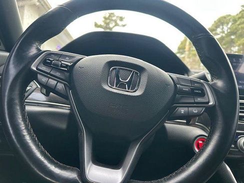 Used 2020 Honda Accord Sport image 13