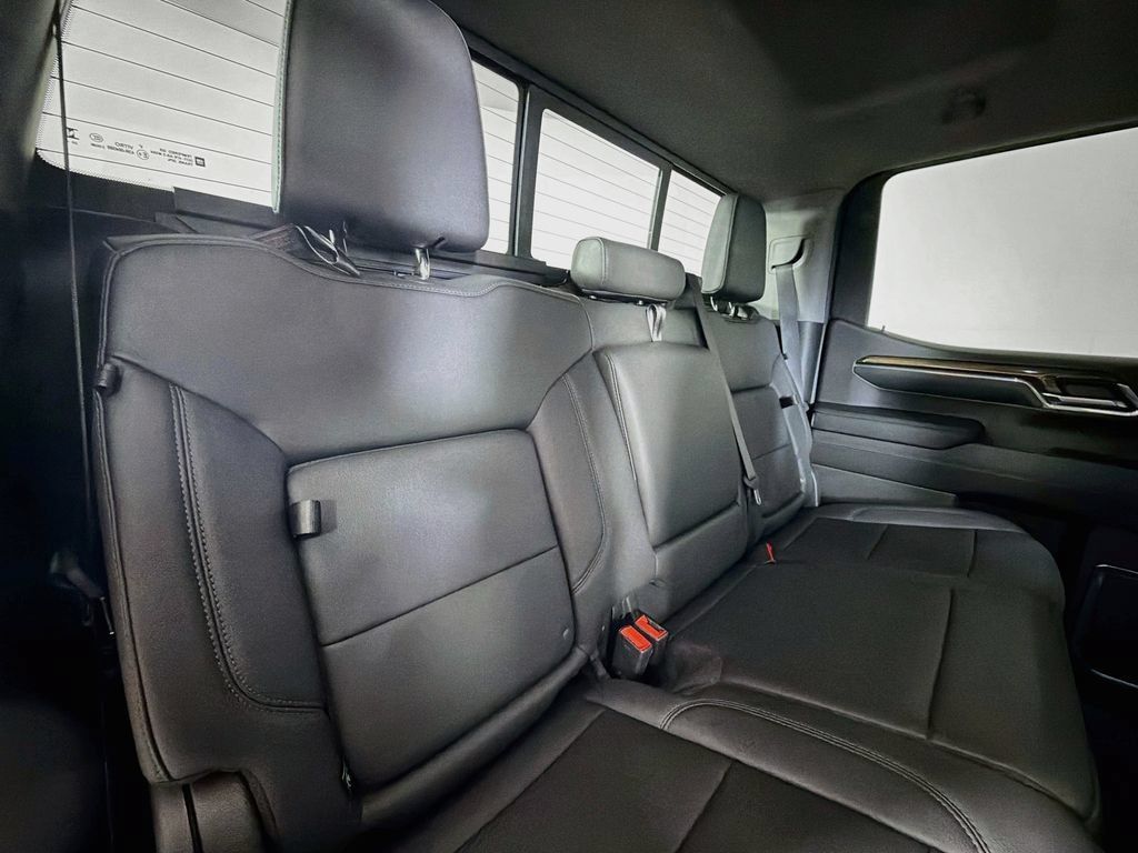 Used 2024 Chevrolet Silverado 1500 LT Trail Boss w/ Convenience Package II AWD/4WD image 24