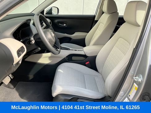 Used 2023 Honda HR-V LX image 2