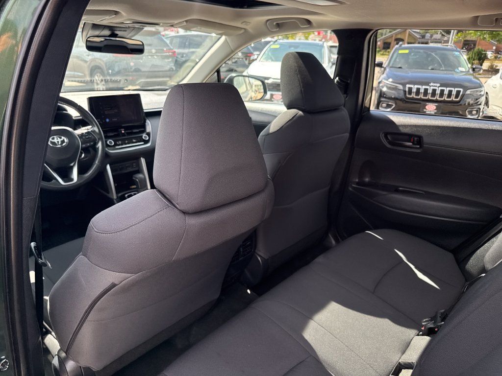 Used 2023 Toyota Corolla Cross LE w/ Moonroof Package AWD/4WD image 34
