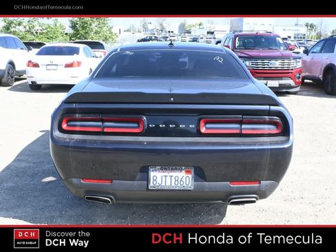 Used 2019 Dodge Challenger SXT w/ Plus Package RWD image 6