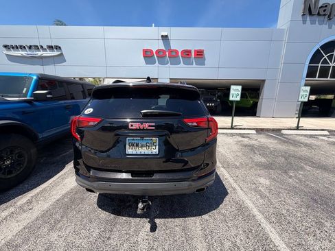 Used 2019 GMC Terrain SLT w/ Preferred Package image 4