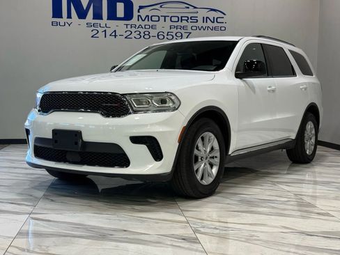 Used 2023 Dodge Durango SXT Launch Edition image 2