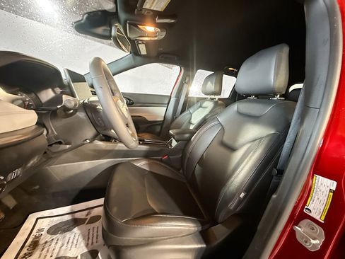 Used 2026 Jeep Compass Limited image 22