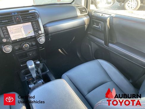 Used 2021 Toyota 4Runner TRD Off-Road Premium AWD/4WD image 28
