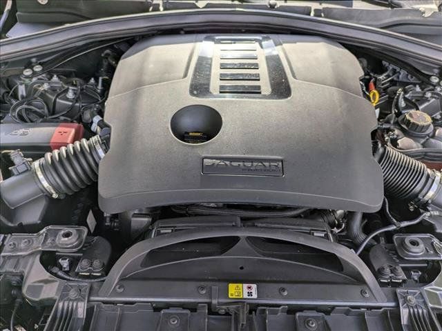 Used 2021 Jaguar F-PACE R-Dynamic S AWD/4WD image 25