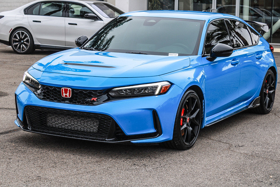 Used 2024 Honda Civic Type R image 3