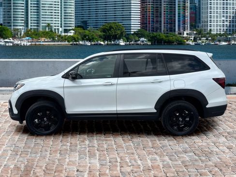 Used 2022 Honda Pilot TrailSport image 8