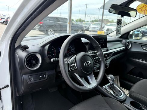 Used 2021 Kia Forte LXS image 8