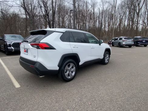 Used 2025 Toyota RAV4 XLE w/ Convenience Package image 11