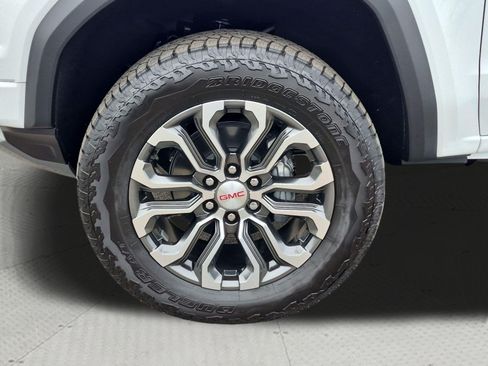 New 2026 GMC Canyon Denali AWD/4WD image 33
