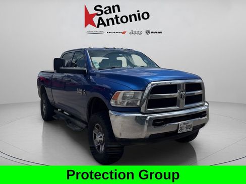 Used 2016 RAM 2500 Tradesman w/ Chrome Appearance Group AWD/4WD image 3