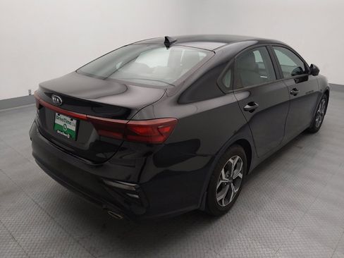 Used 2021 Kia Forte LXS FWD image 9