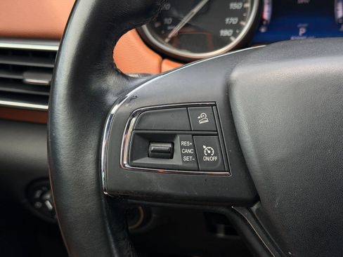 Used 2018 Maserati Levante AWD/4WD image 15