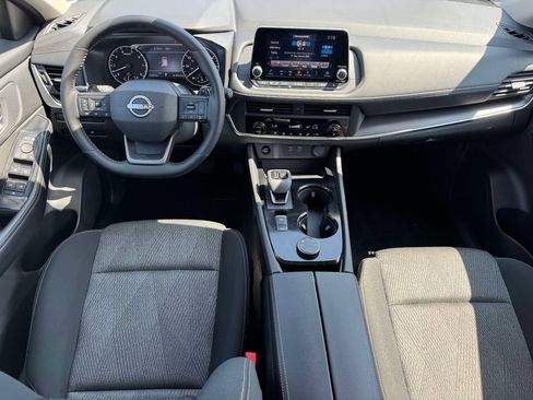 Certified 2026 Nissan Rogue SV AWD/4WD image 12