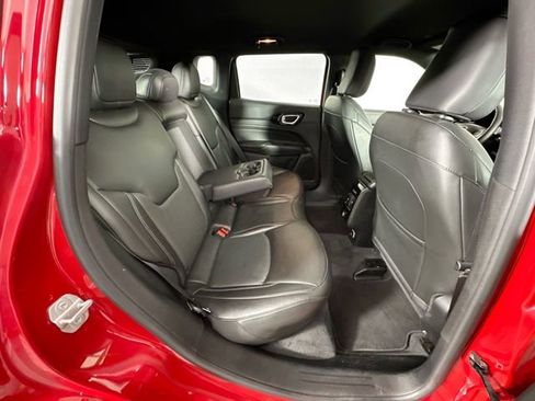 Used 2022 Jeep Compass Limited image 25