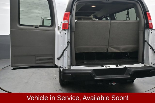 Used 2024 Chevrolet Express 3500 LS RWD image 47