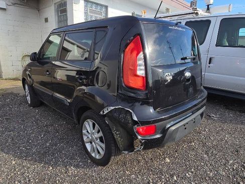 Used 2013 Kia Soul FWD image 5