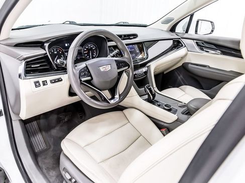 Used 2021 Cadillac XT6 Premium Luxury FWD image 27