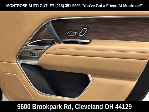 Used 2022 Land Rover Range Rover Long Wheelbase SE image 48