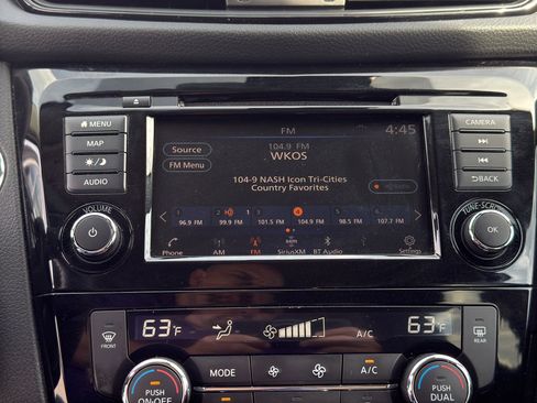 Used 2020 Nissan Rogue SV w/ Premium Package FWD image 33