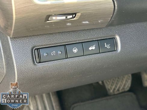 Used 2024 Nissan Pathfinder Platinum AWD/4WD image 25